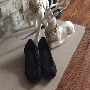 Donald j pliner heels